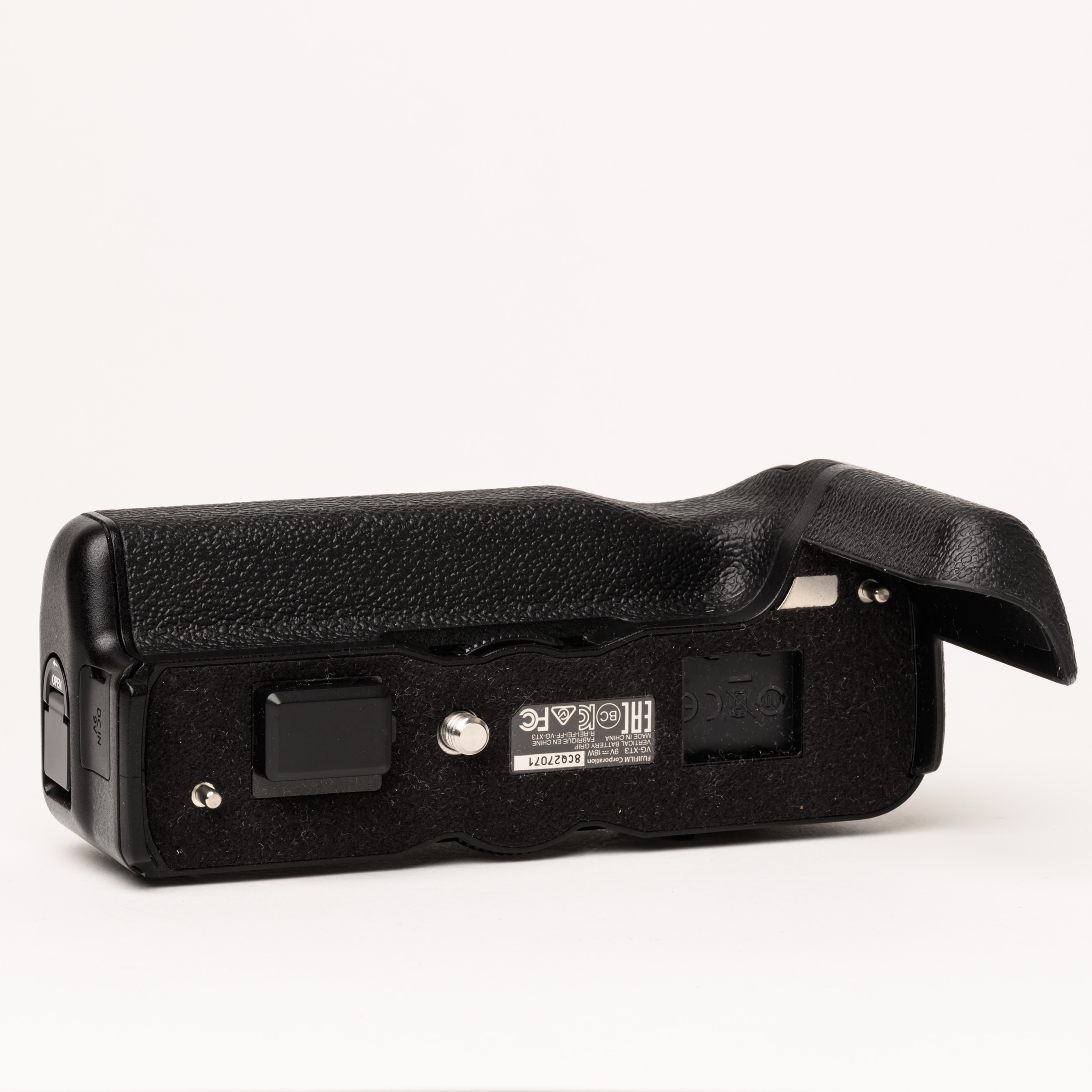 Fujifilm VG-XT3 Vertical Battery Grip — photo 4
