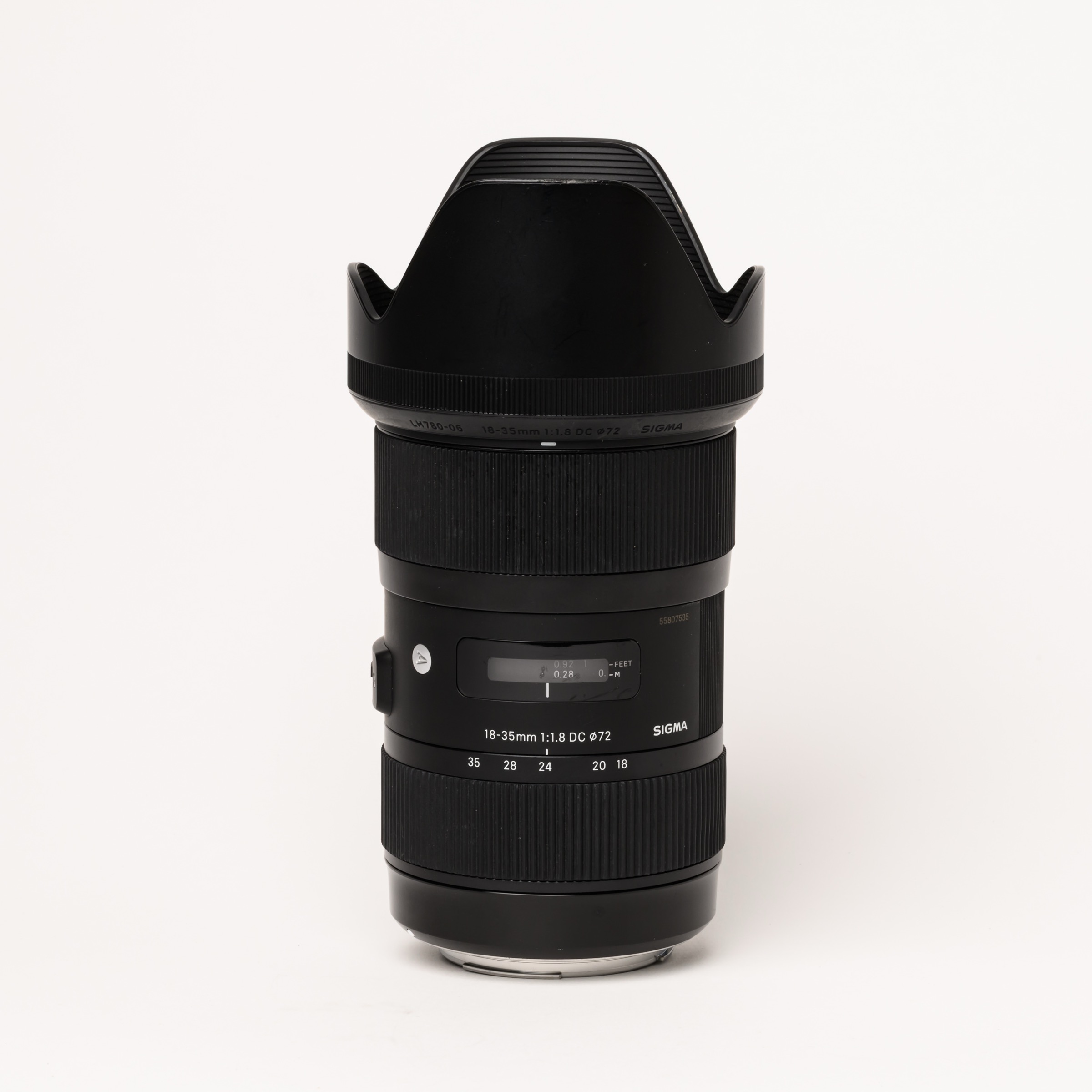 Sigma 18–35mm f1.8 DC HSM Art (Canon EF) + Fringer EF-FX Pro II Adapter — photo 2