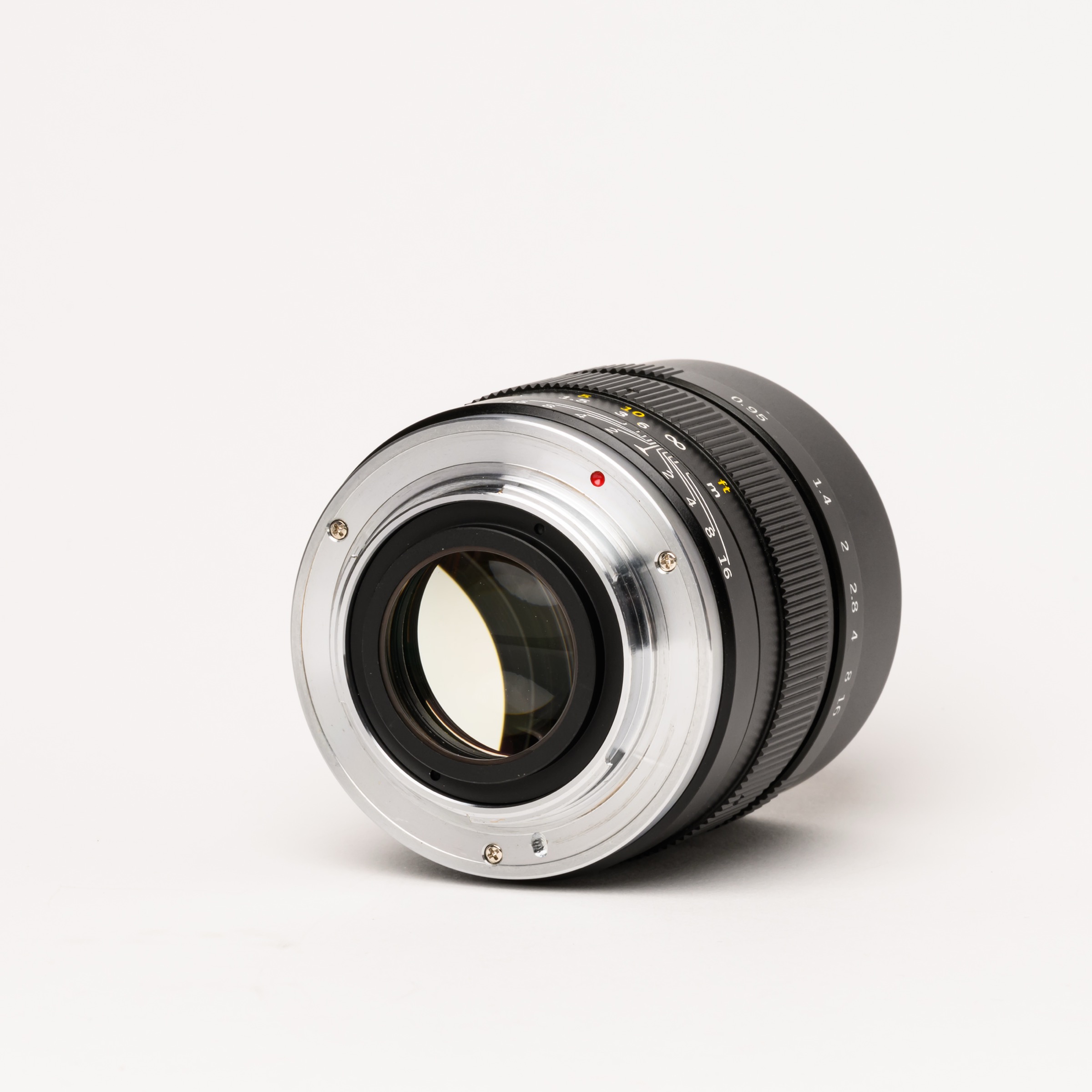 Zhongyi Mitakon 35mm f0.95 Speedmaster Mk II — photo 3